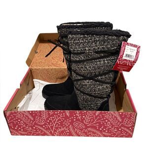 MUK LUKS Black Suede NWT winter boots memory foam insoles size 7